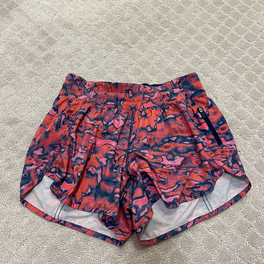Lulu tracker short 3inch size 8